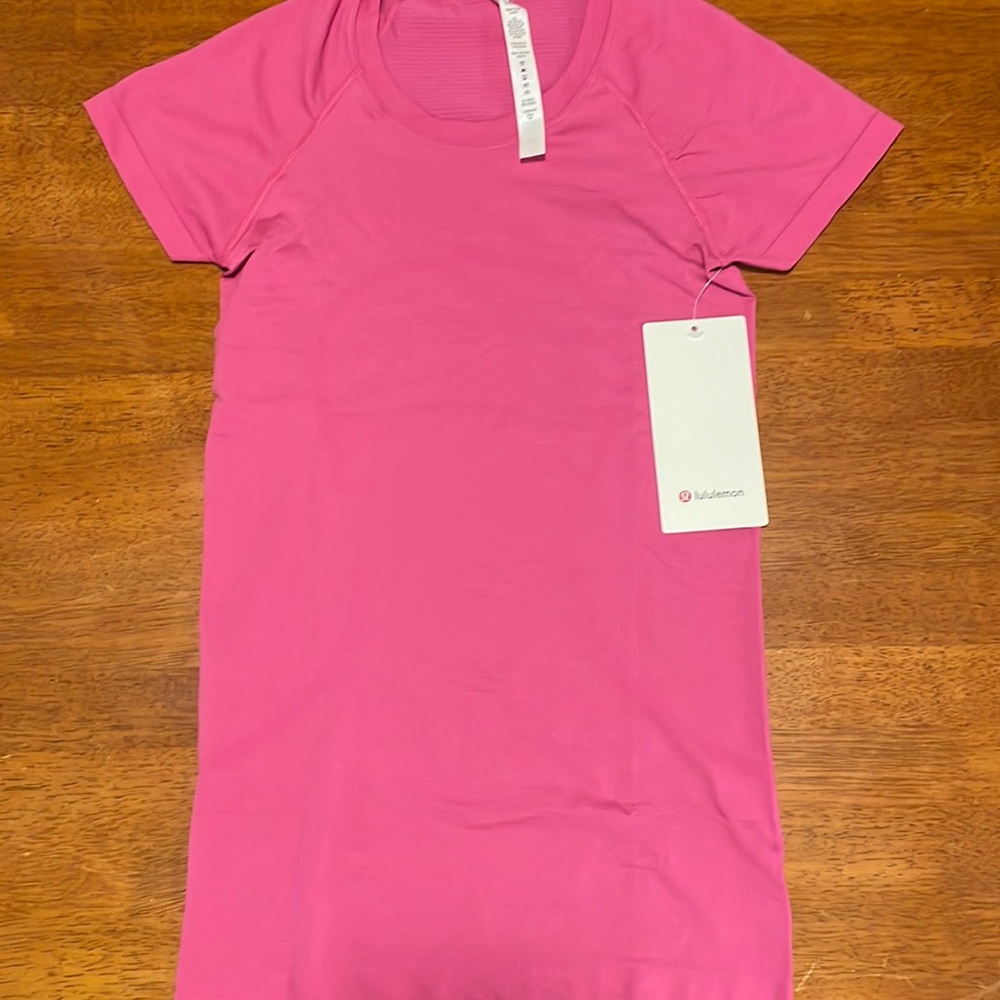 Lululemon Swiftly Yech Short Sleeve 2.0.